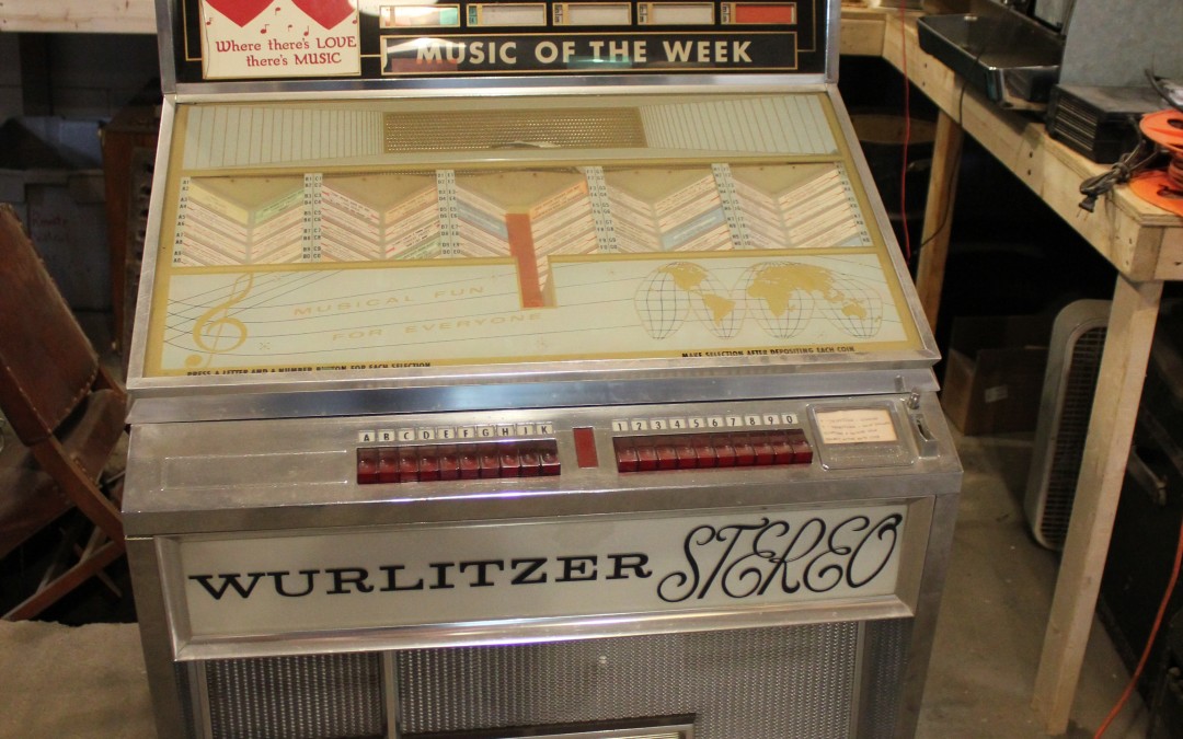 1963 Wurlitzer Jukebox 2710