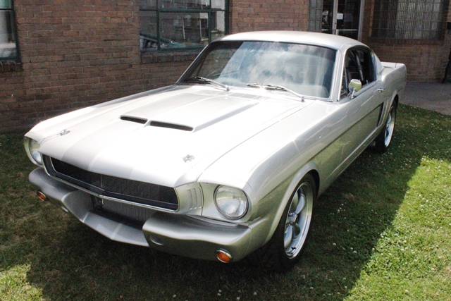 1965 Ford Mustang (Shelby Replica)