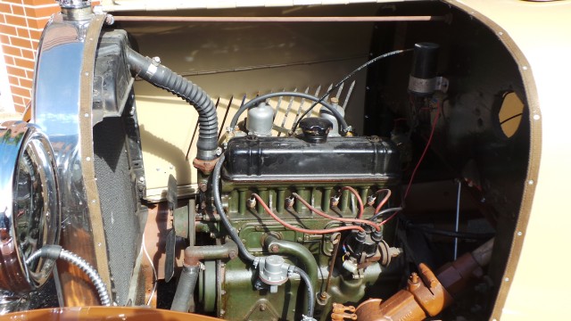 1923 Oldsmobile Engine