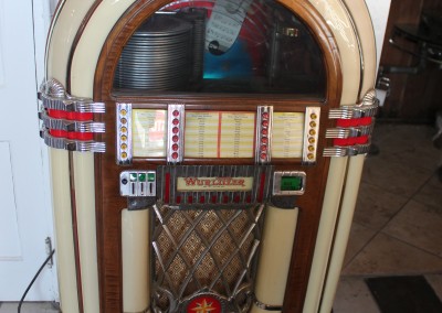 1946 Wurlitzer Jukebox 1015